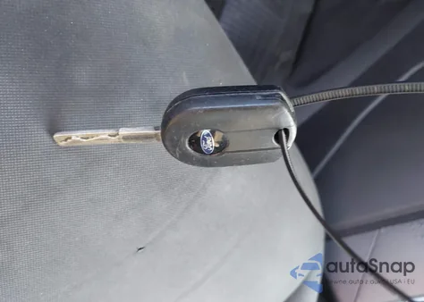 2015 Ford Escape S z USA, uszkodzony, nr VIN 1FMCU0F77FUC01042